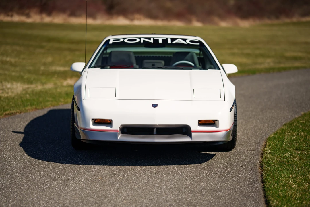1984 Pontiac Fiero - Image 3 of 31