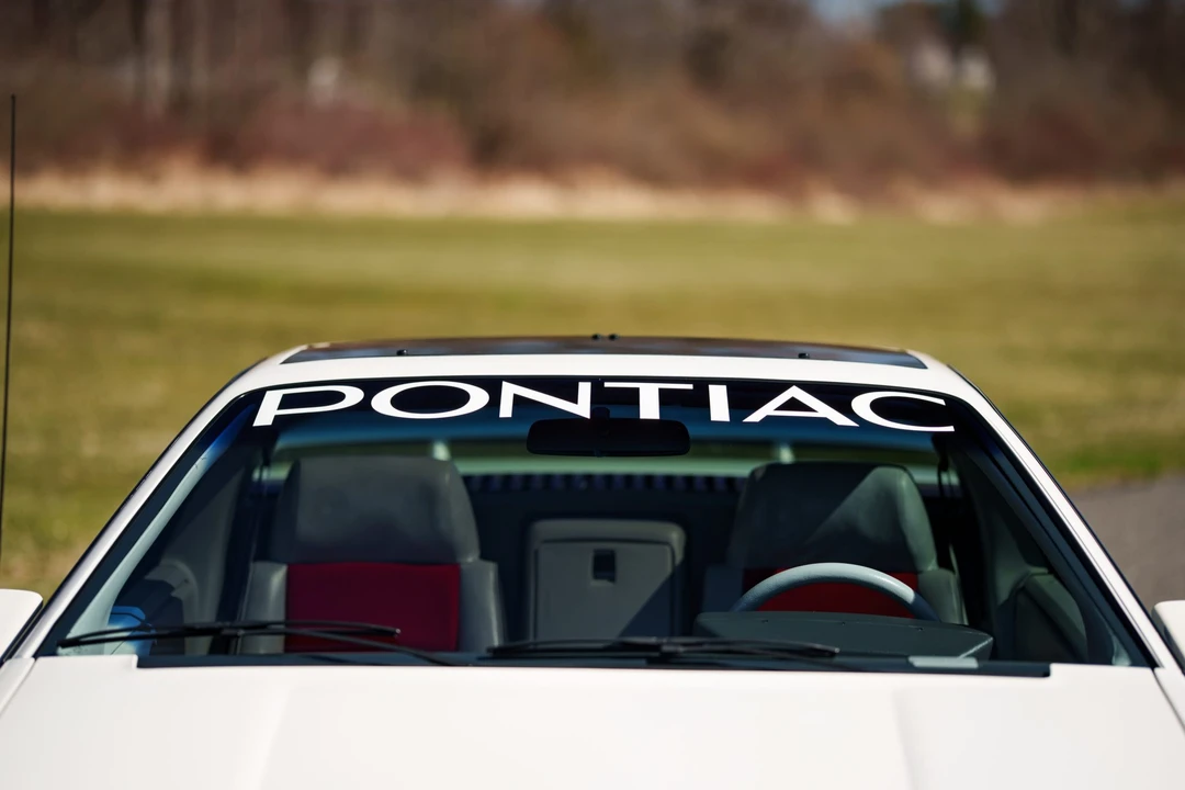 1984 Pontiac Fiero - Image 22 of 31