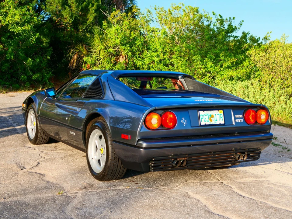 1986 Ferrari 328 GTS - Image 9 of 31