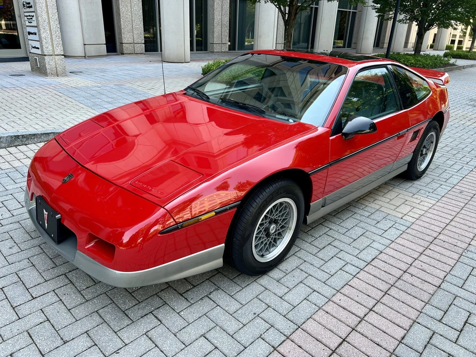 1986 Pontiac Fiero GT - Image 4 of 31
