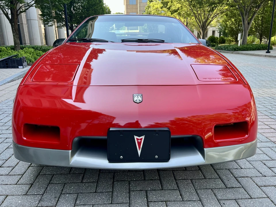1986 Pontiac Fiero GT - Image 28 of 31