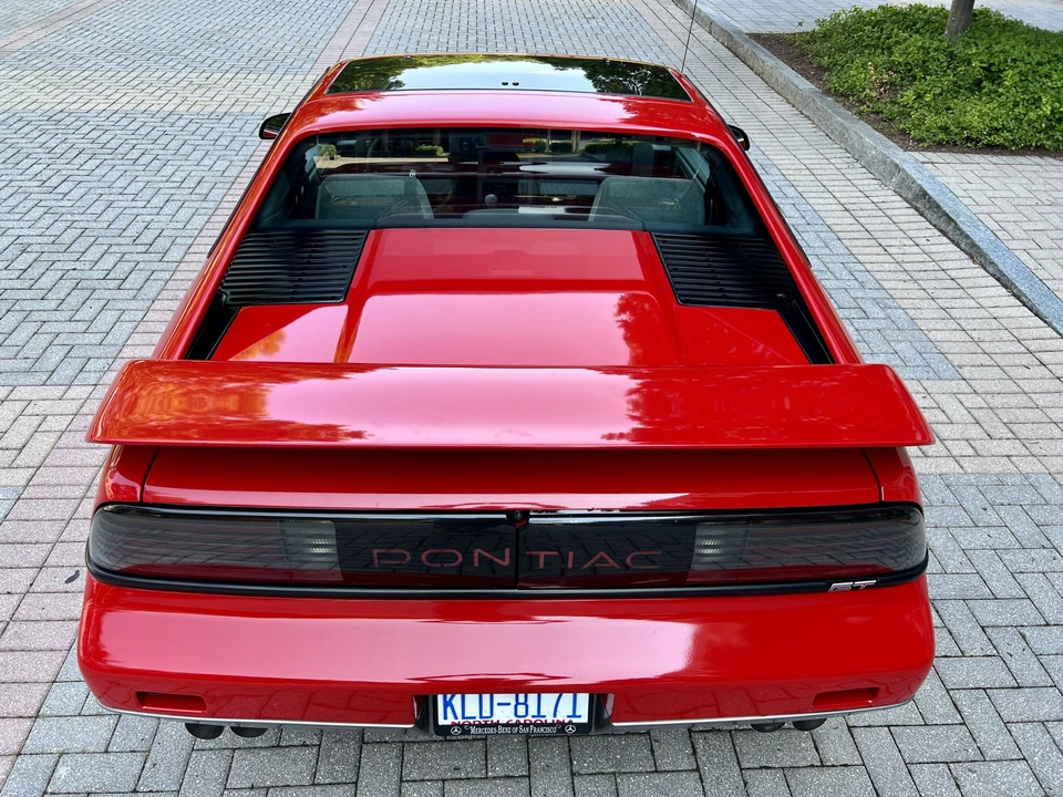 1986 Pontiac Fiero GT - Image 12 of 31