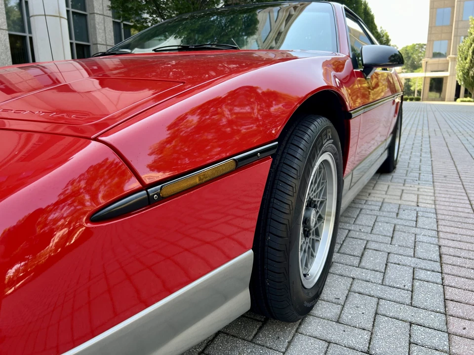 1986 Pontiac Fiero GT - Image 31 of 31