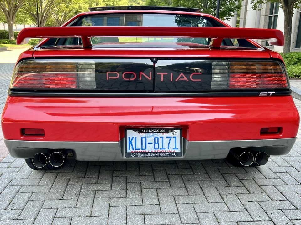 1986 Pontiac Fiero GT - Image 15 of 31