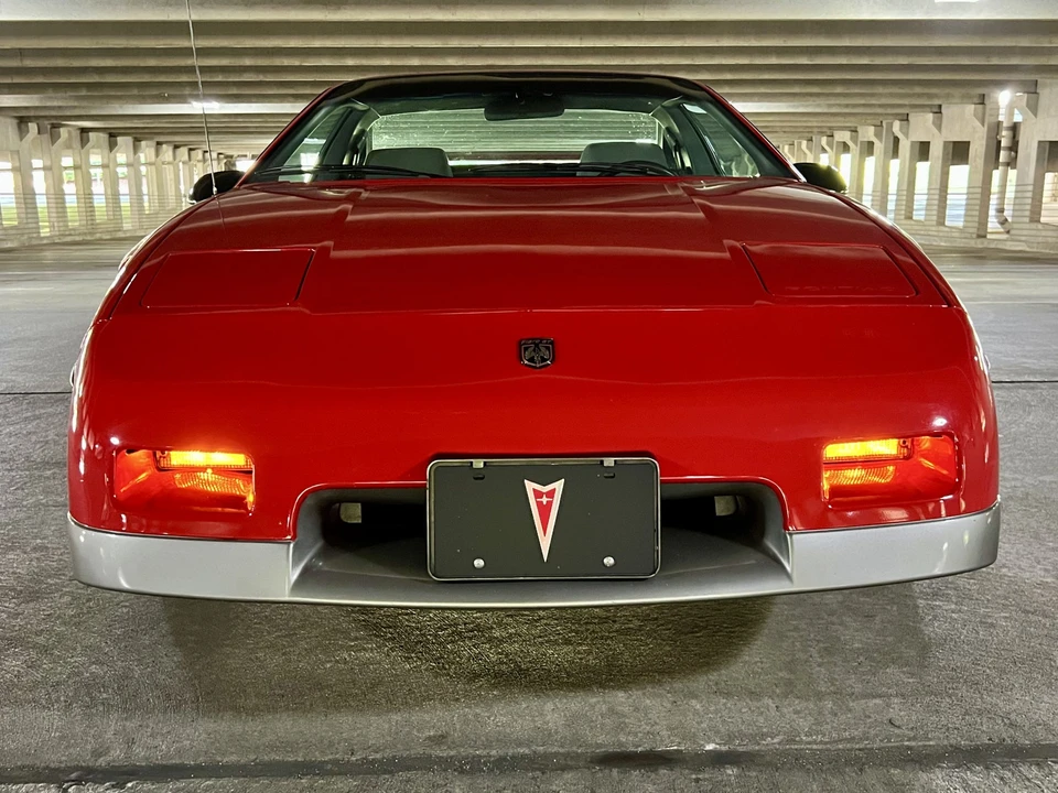 1986 Pontiac Fiero GT - Image 29 of 31