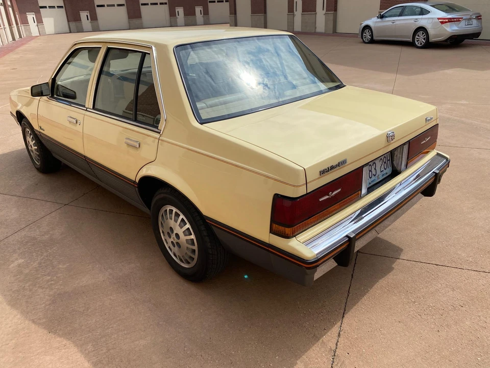 1987 Cadillac Cimarron - Image 7 of 31