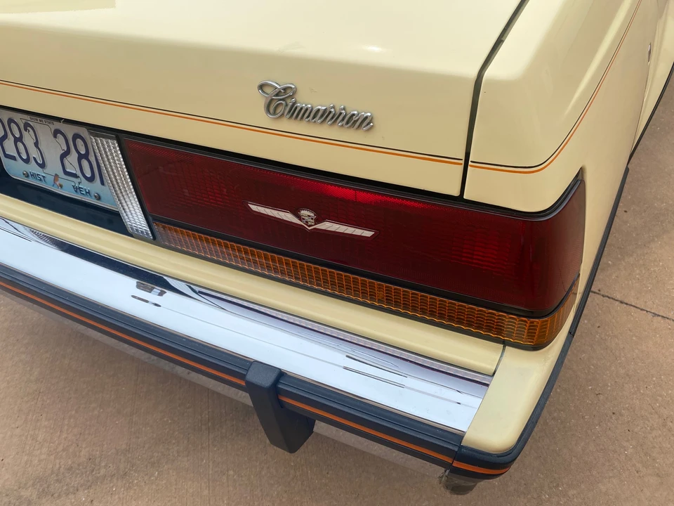 1987 Cadillac Cimarron - Image 14 of 31