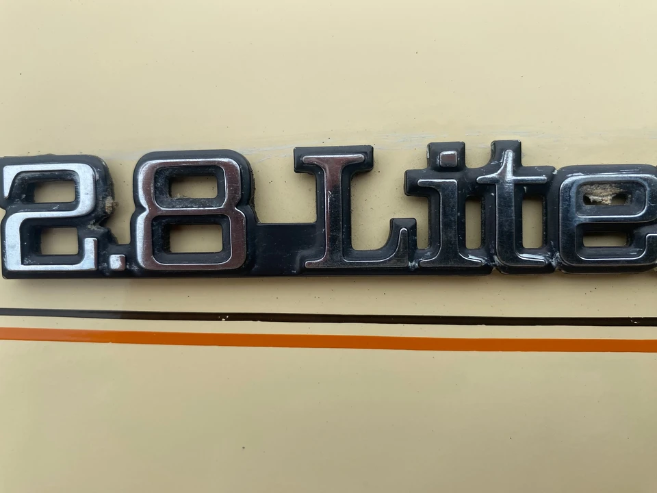 1987 Cadillac Cimarron - Image 28 of 31