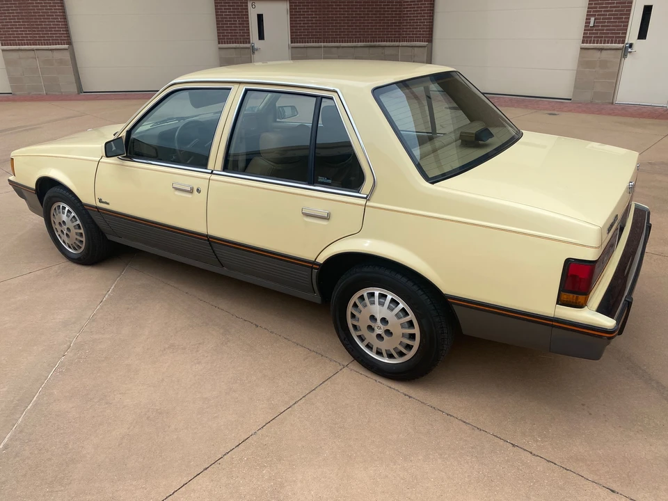 1987 Cadillac Cimarron - Image 6 of 31