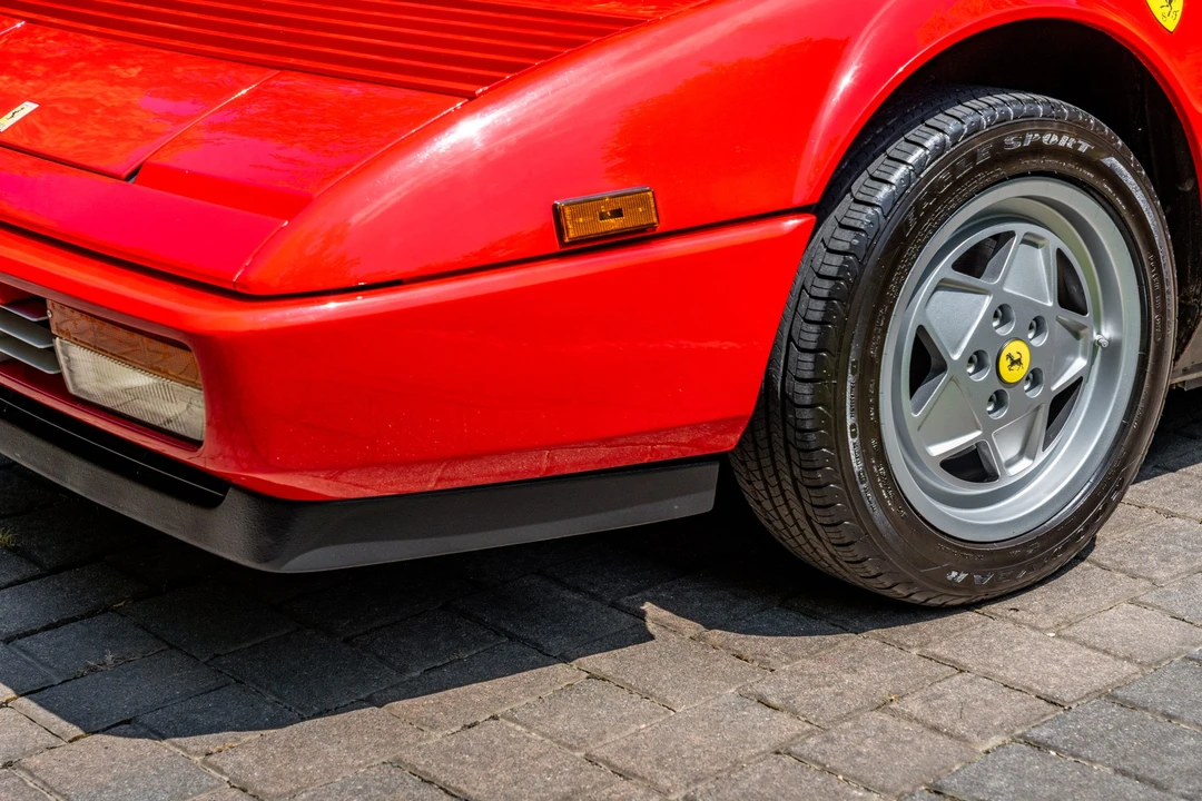 1987 Ferrari Mondial 3.2 - Image 24 of 31