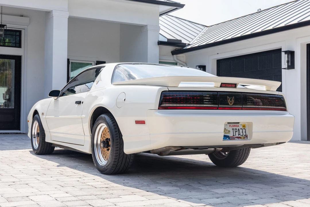 1987 Pontiac Firebird Trans Am 3rd Gen - Image 6 of 31