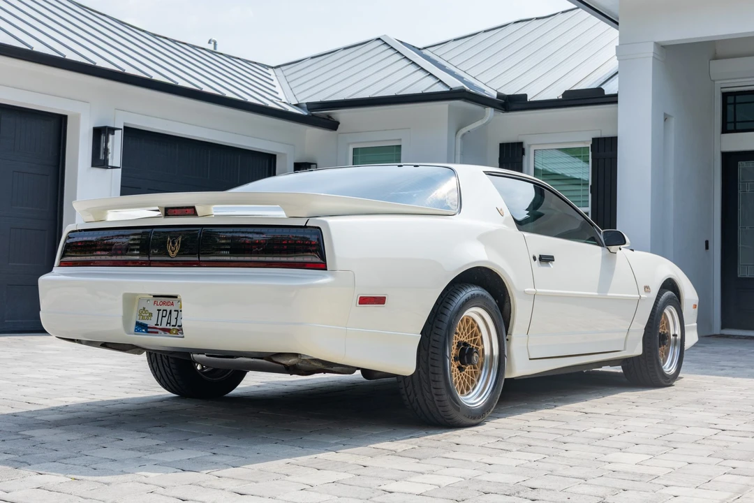 1987 Pontiac Firebird Trans Am 3rd Gen - Image 8 of 31