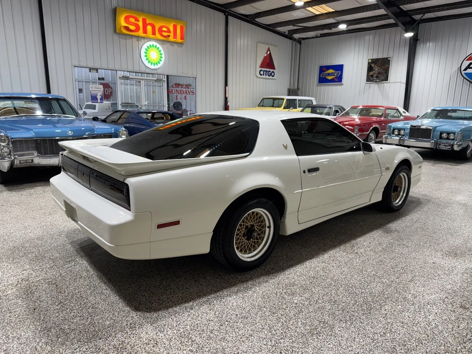 1987 Pontiac Firebird Trans Am 3rd Gen - Image 20 of 31