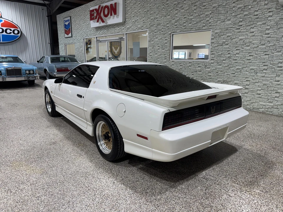 1987 Pontiac Firebird Trans Am 3rd Gen - Image 29 of 31