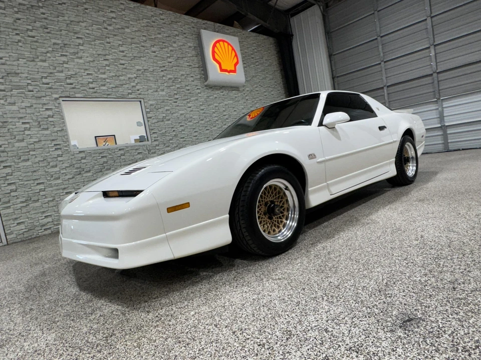 1987 Pontiac Firebird Trans Am 3rd Gen - Image 5 of 31