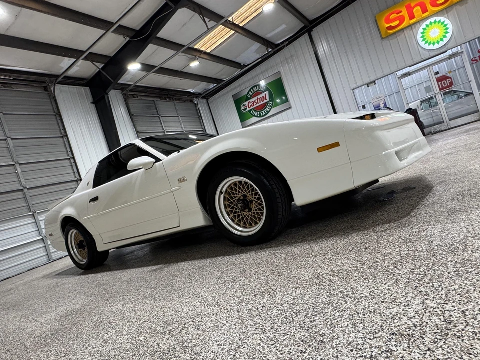 1987 Pontiac Firebird Trans Am 3rd Gen - Image 14 of 31