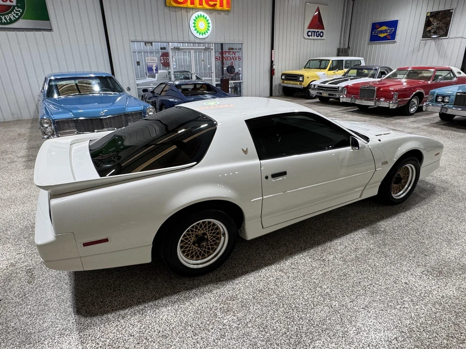 1987 Pontiac Firebird Trans Am 3rd Gen - Image 18 of 31