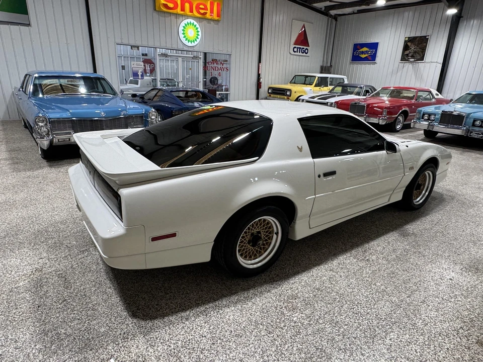 1987 Pontiac Firebird Trans Am 3rd Gen - Image 19 of 31