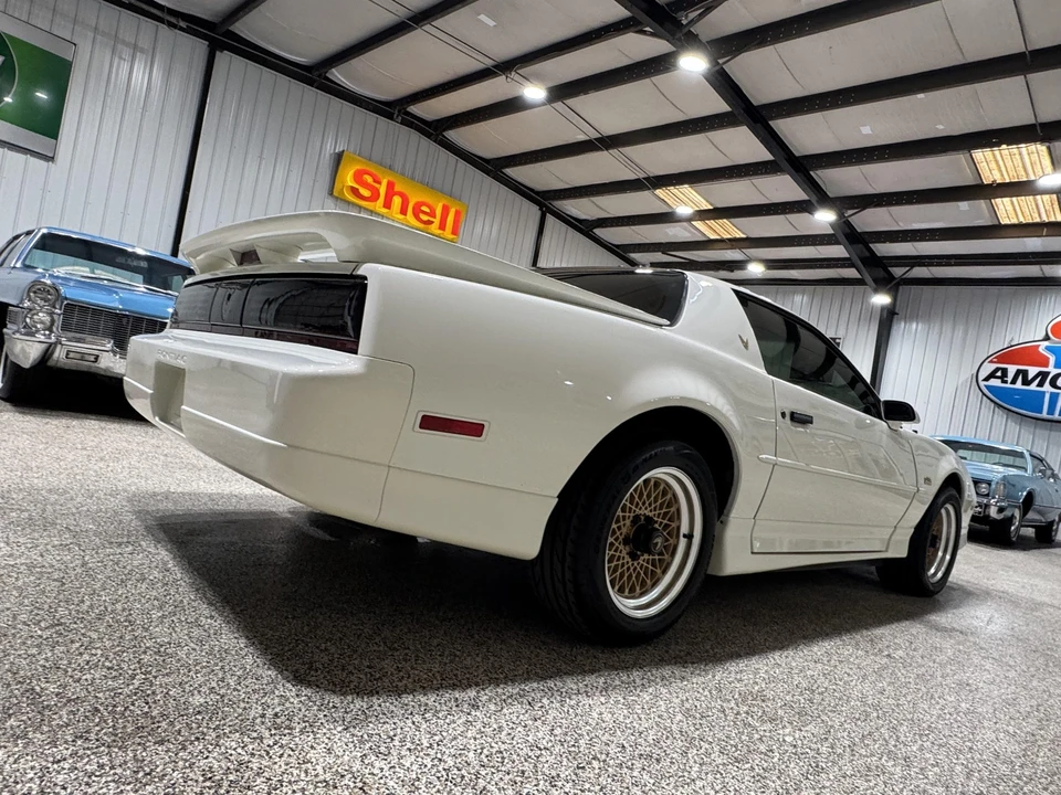 1987 Pontiac Firebird Trans Am 3rd Gen - Image 21 of 31
