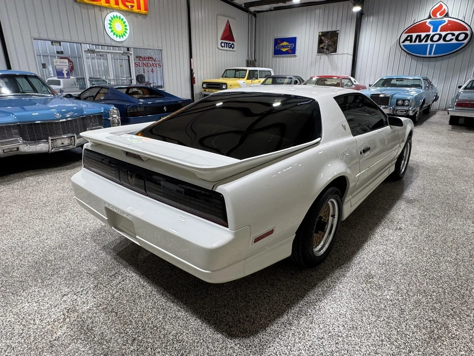 1987 Pontiac Firebird Trans Am 3rd Gen - Image 22 of 31
