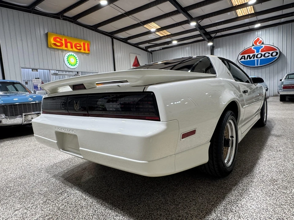 1987 Pontiac Firebird Trans Am 3rd Gen - Image 23 of 31