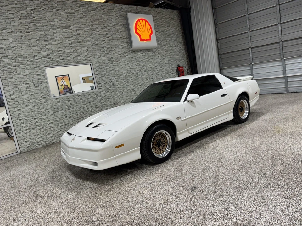 1987 Pontiac Firebird Trans Am 3rd Gen - Image 3 of 31