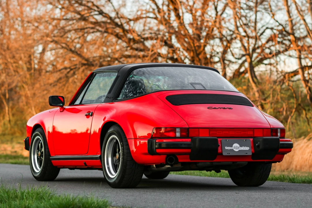 1987 Porsche 911 Carrera 3.2 - Image 12 of 31