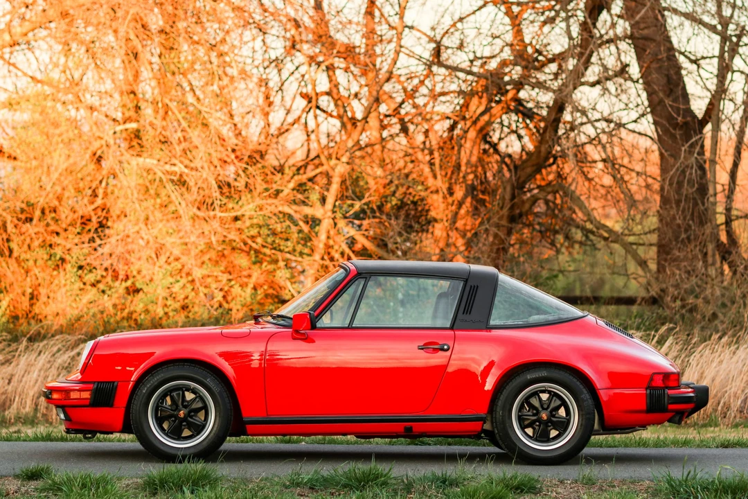 1987 Porsche 911 Carrera 3.2 - Image 8 of 31