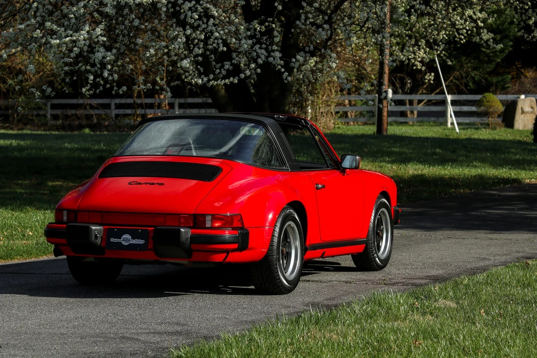 1987 Porsche 911 Carrera 3.2 - Image 17 of 31