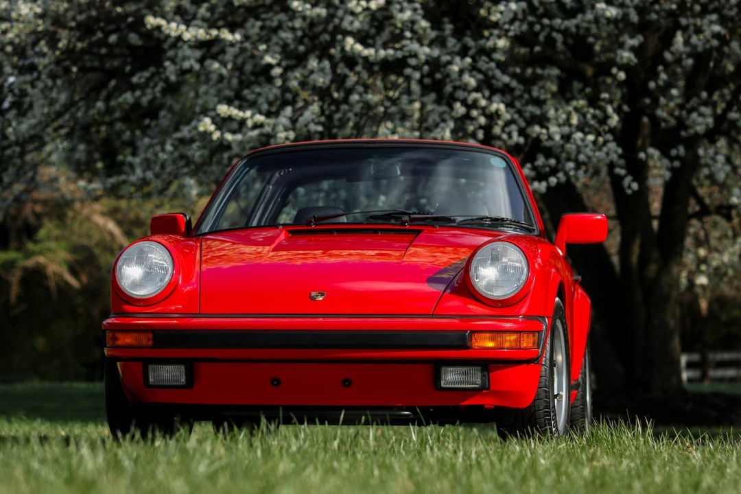 1987 Porsche 911 Carrera 3.2 - Image 2 of 31