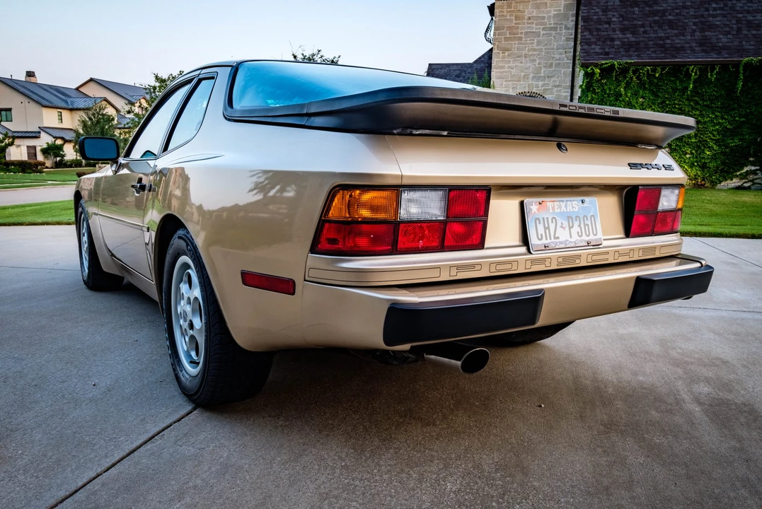 1987 Porsche 944 S - Image 5 of 31