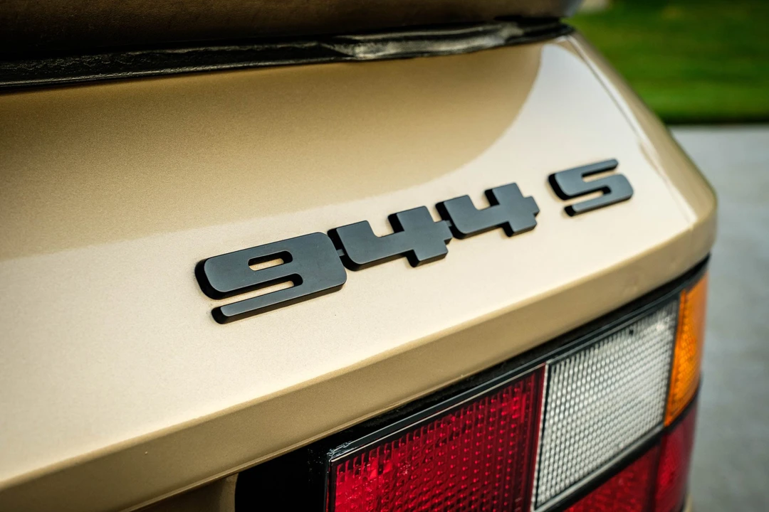 1987 Porsche 944 S - Image 25 of 31