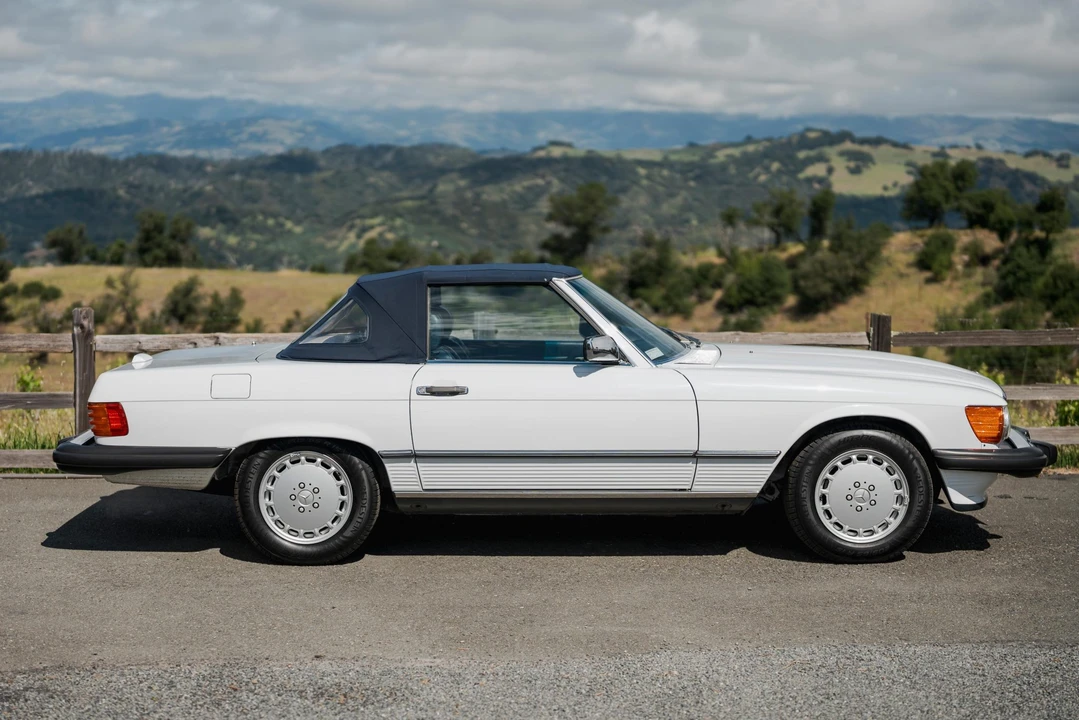 1988 Mercedes-Benz R107 SL-Class - Image 17 of 31