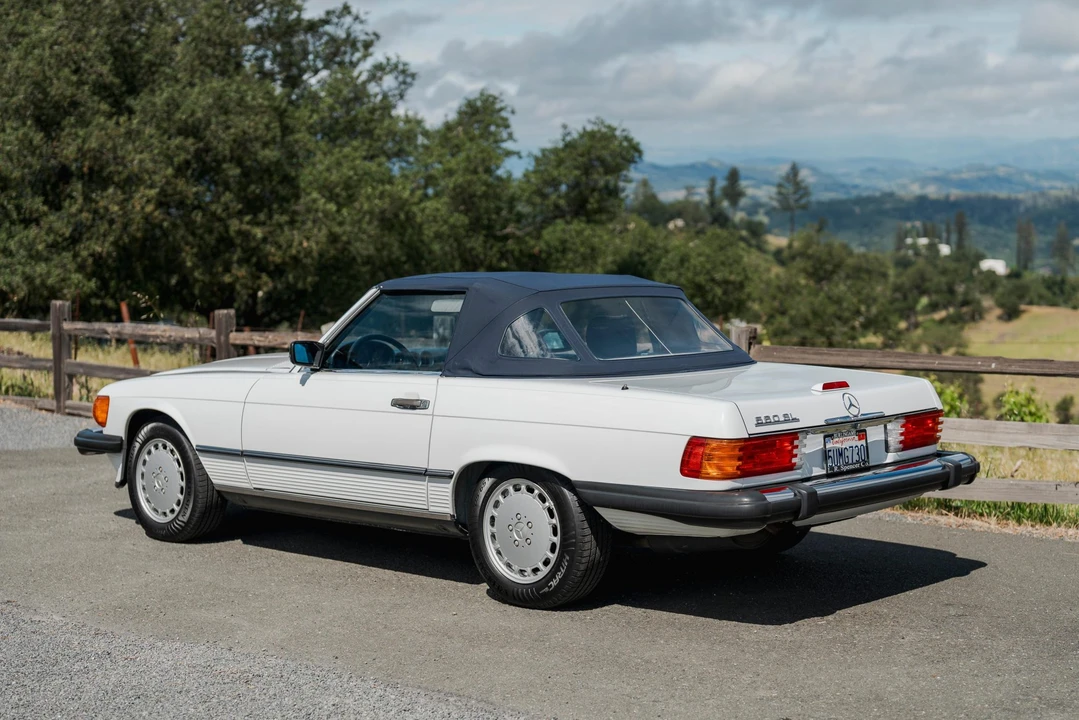 1988 Mercedes-Benz R107 SL-Class - Image 9 of 31