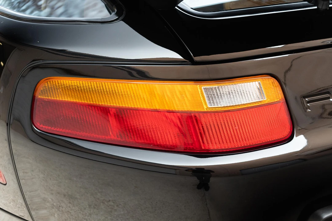 1989 Porsche 928 S4 - Image 20 of 31
