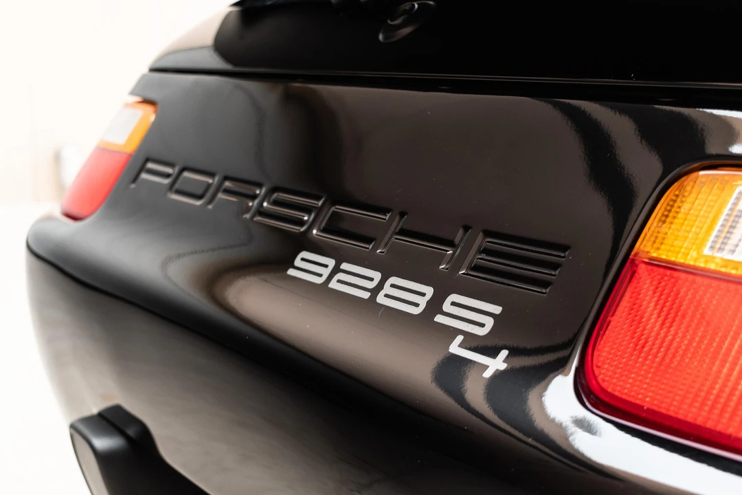 1989 Porsche 928 S4 - Image 22 of 31