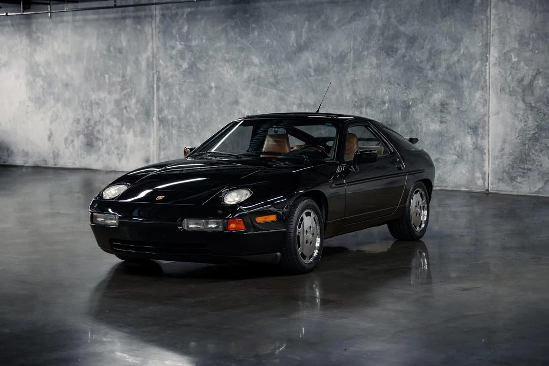 1989 Porsche 928 S4 - Image 9 of 31