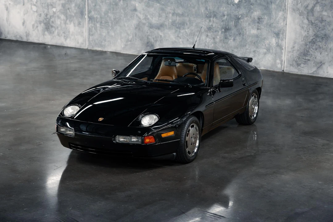 1989 Porsche 928 S4 - Image 8 of 31