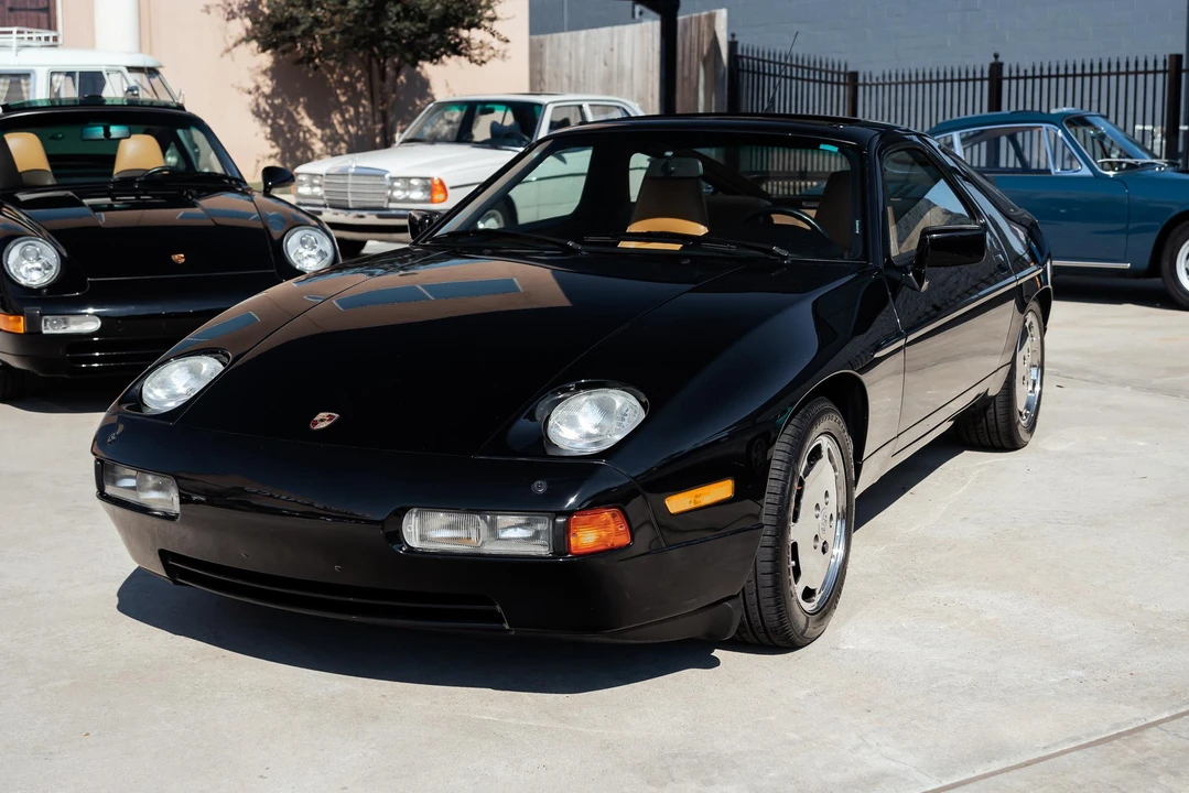 1989 Porsche 928 S4 - Image 3 of 31