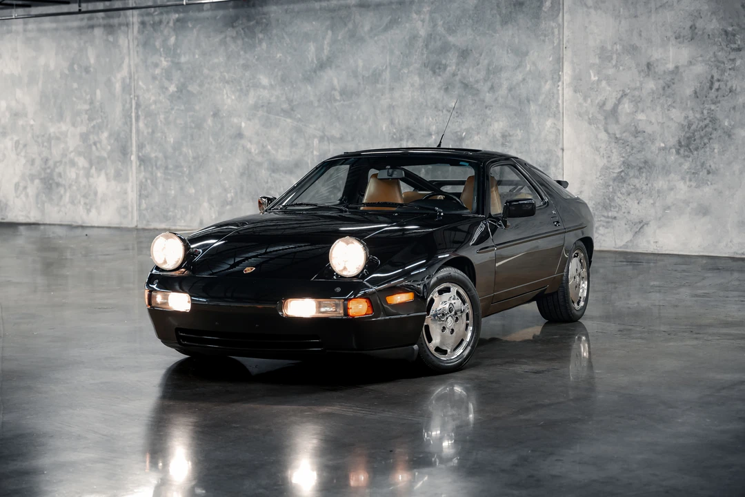 1989 Porsche 928 S4 - Image 6 of 31