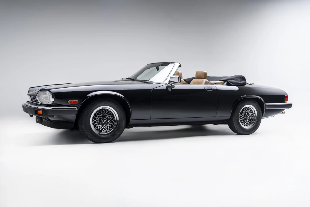 1990 Jaguar XJS Convertible - Image 2 of 31
