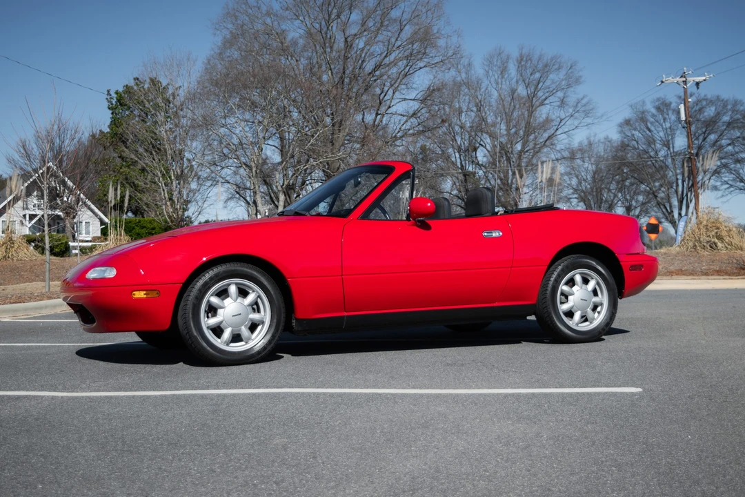 1990 Mazda NA MX-5 Miata - Image 13 of 31