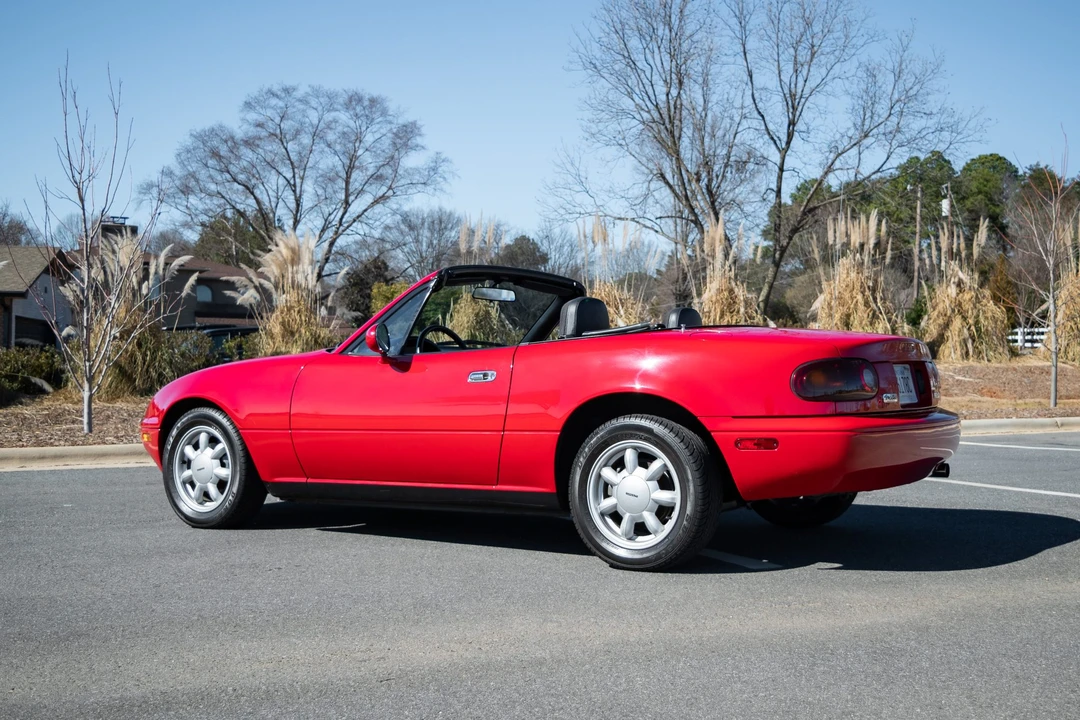 1990 Mazda NA MX-5 Miata - Image 11 of 31