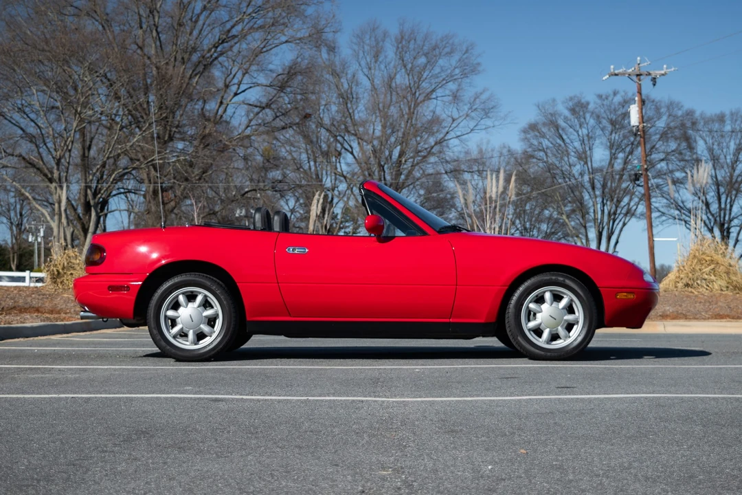 1990 Mazda NA MX-5 Miata - Image 7 of 31