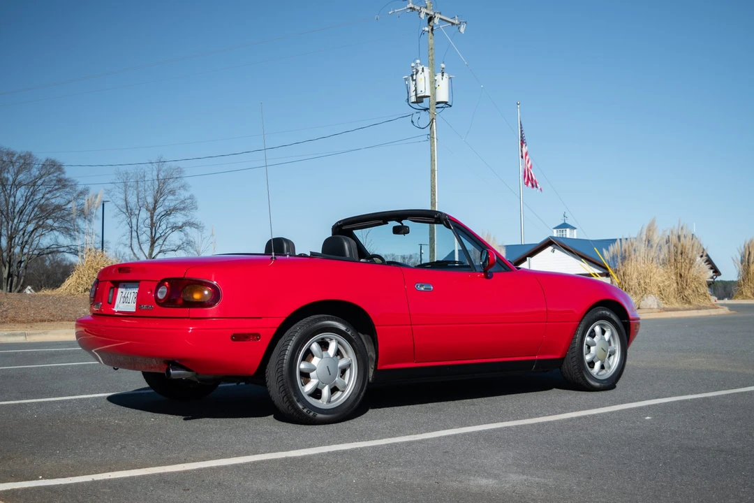 1990 Mazda NA MX-5 Miata - Image 8 of 31