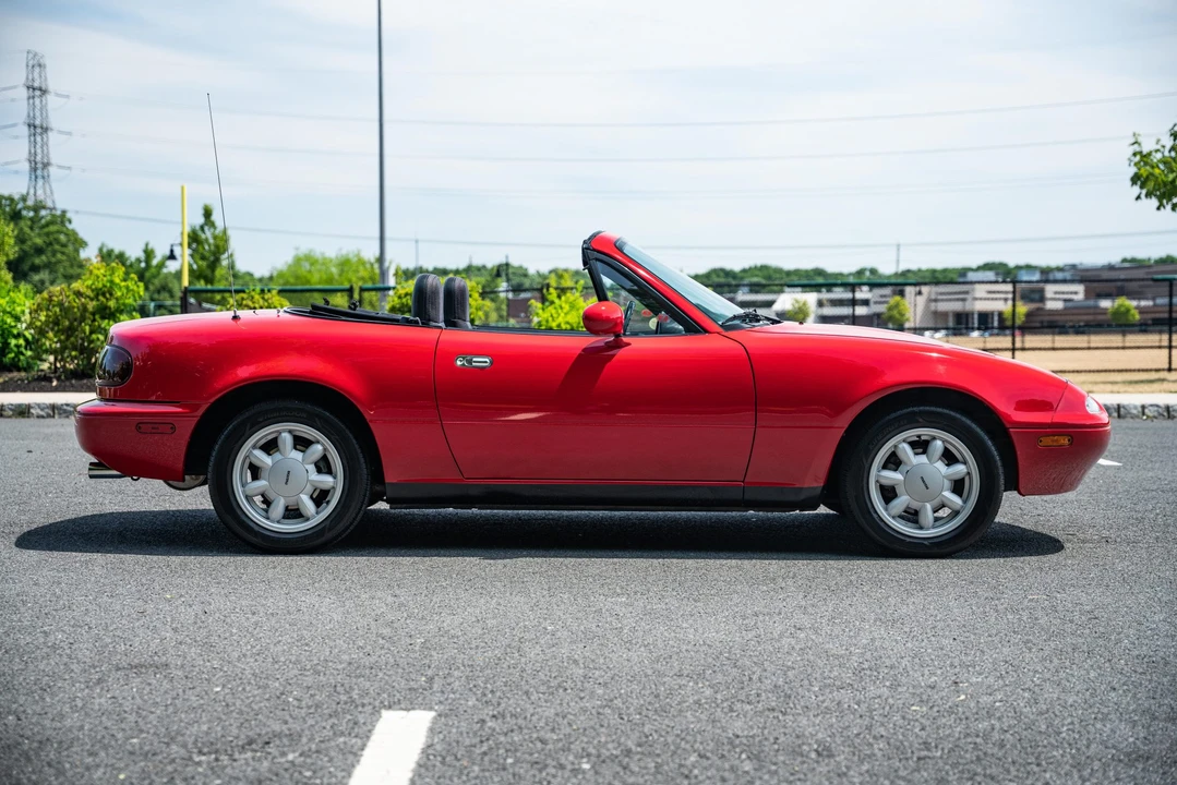 1990 Mazda NA MX-5 Miata - Image 19 of 31