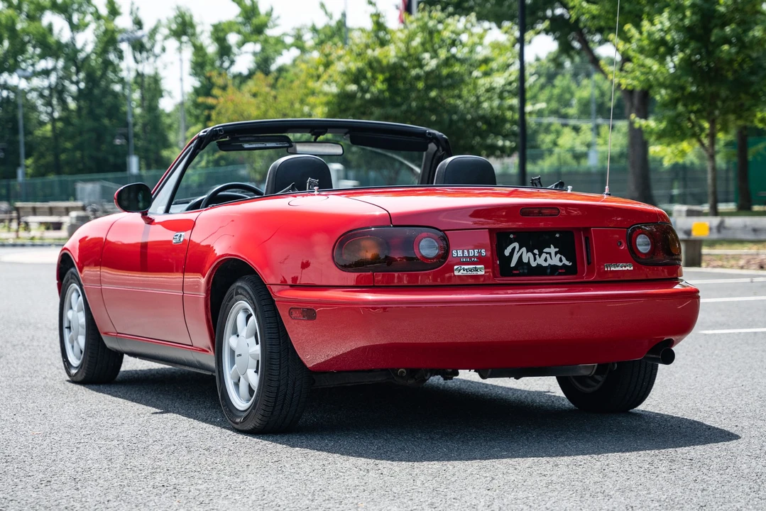 1990 Mazda NA MX-5 Miata - Image 16 of 31