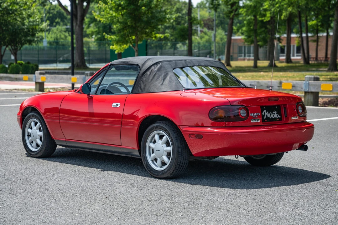 1990 Mazda NA MX-5 Miata - Image 29 of 31
