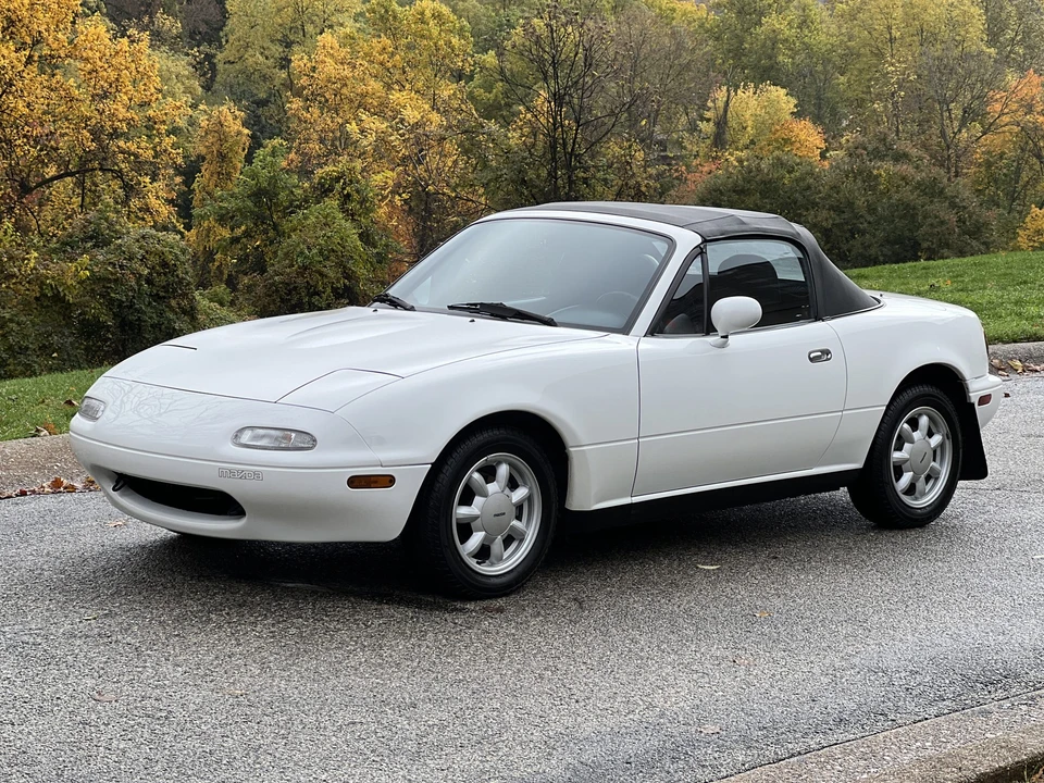 1990 Mazda NA MX-5 Miata - Image 9 of 31