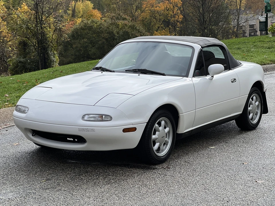 1990 Mazda NA MX-5 Miata - Image 6 of 31